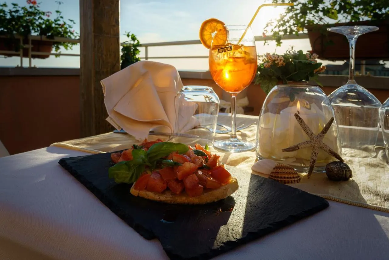 Albergo La Lampara Marina di Cecina 3*,