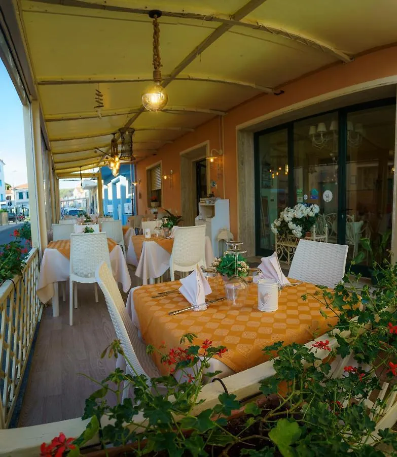Albergo La Lampara Marina di Cecina Hotel