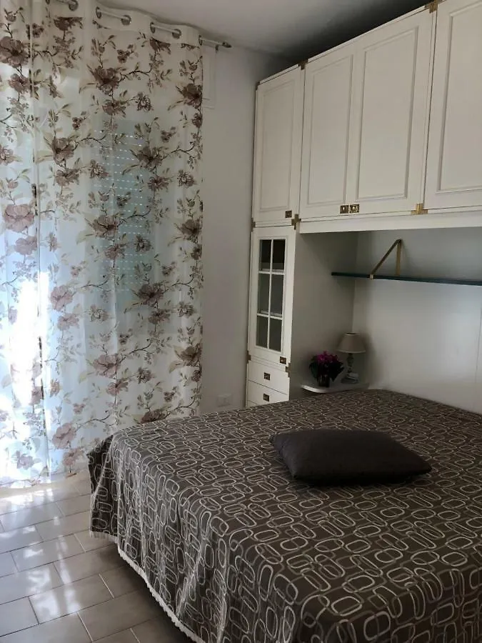Albergo La Lampara Марина-ди-Чечина Отель